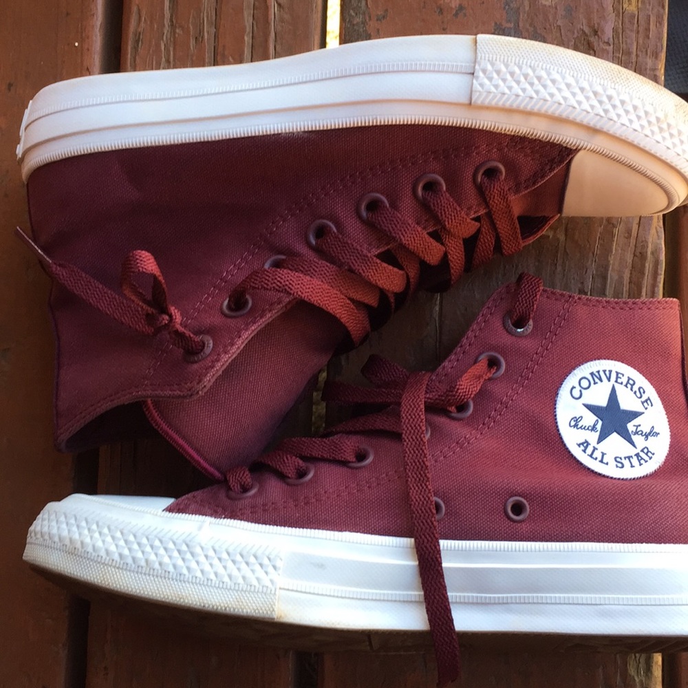 (Closet Clean out)⚠️Converse high tops